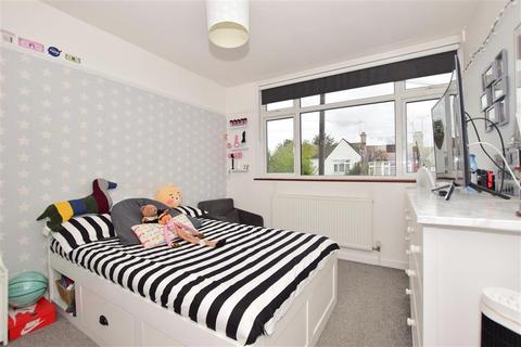 9 Beechfield Road, Erith, DA8 3BB