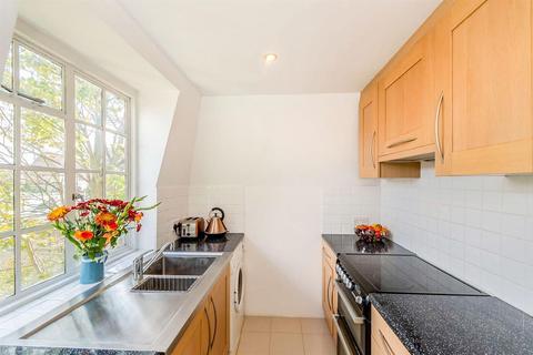 130 Ealing Village, London, W5 2EB