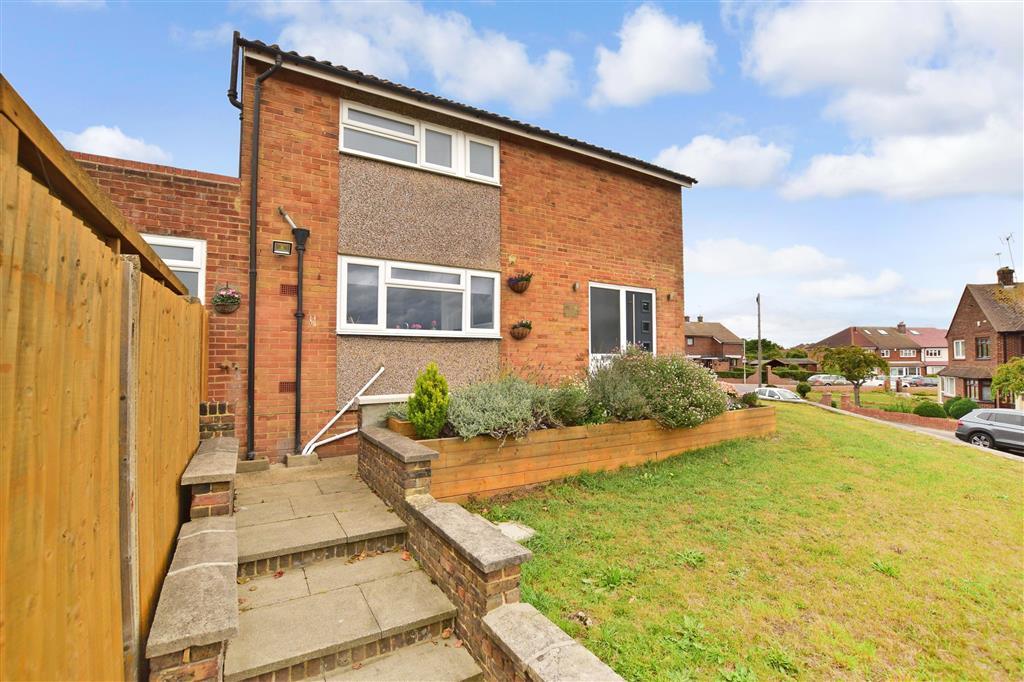 Pepper Hill, Northfleet, Gravesend, Kent 3 bed detached house £400,000