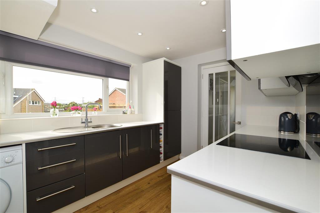 Pepper Hill, Northfleet, Gravesend, Kent 3 bed detached house £400,000