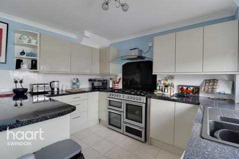 64 Conisborough, Toothill, Swindon, SN5 8ET