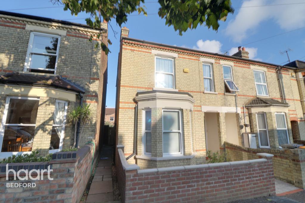 Clarendon Street, Bedford 4 bed semidetached house £325,000