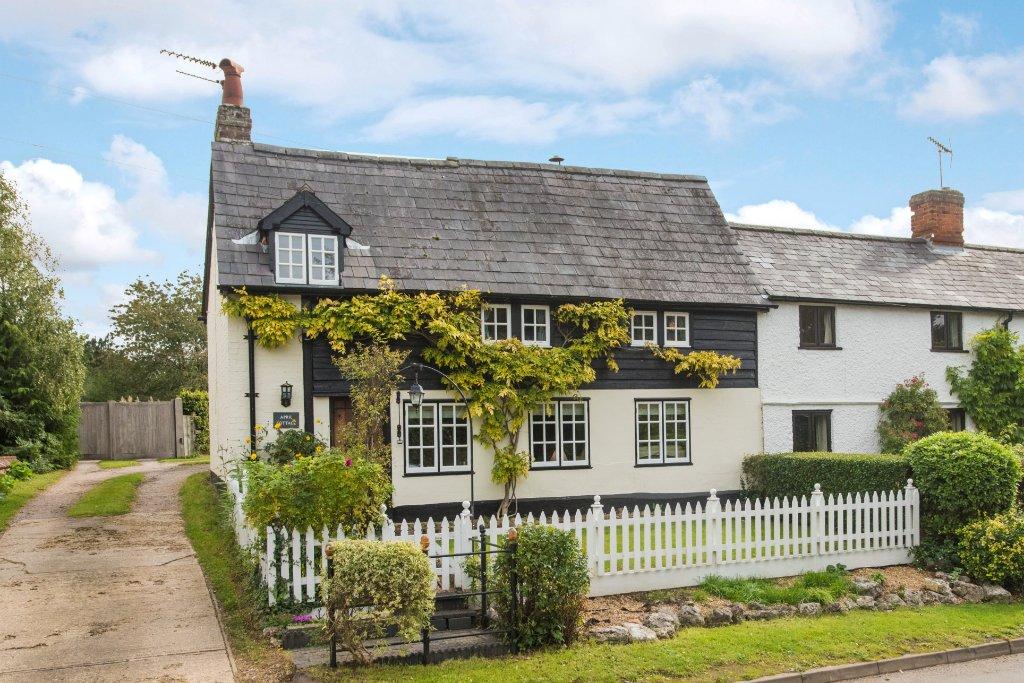 Post Office Row, Great Wymondley... 3 bed semi-detached house - £600,000