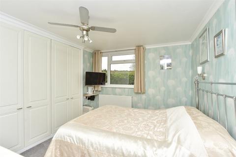 3 bedroom chalet for sale, Merlin Close, Sittingbourne, Kent