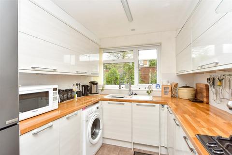36 Merlin Close, Sittingbourne, ME10 4TY