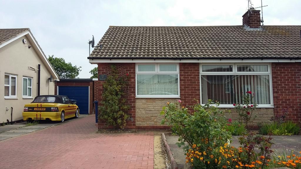 Castle Road, Redcar TS10 2 bed semidetached bungalow to rent £575