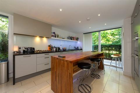 16 Gilmour Road, Cambridge, CB2 8DX