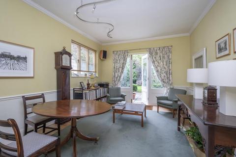 20 Milner Road, Kingston Upon Thames, KT1 2AU