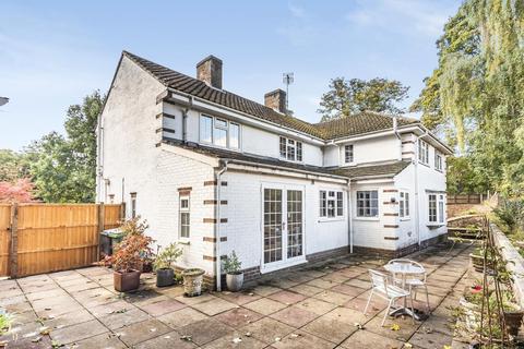 Elm Cottage Calcot Park, Calcot, Reading, RG31 7RN