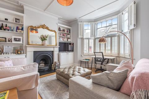 26 Freshford Street, London, SW18 3TF