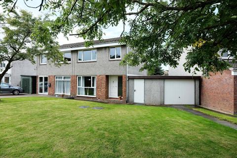 118 Buckstone Road, Edinburgh, EH10 6UT