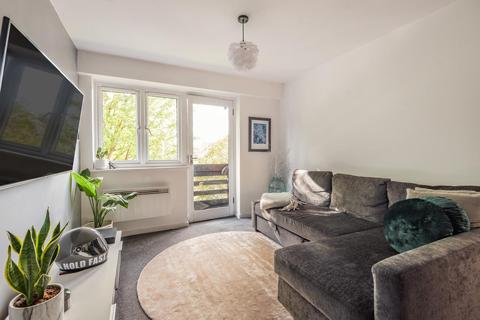 55 Tithe Barn Close, Kingston Upon Thames, KT2 6RZ