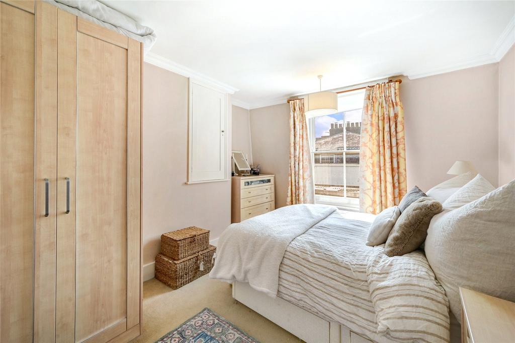 Apartment in SW5 - View 3