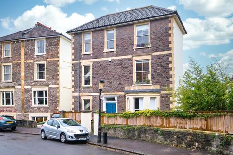 10 Goldney Road, Bristol, BS8 4RB