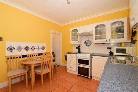 13 Castle Street, Wouldham, Rochester, ME1 3UX