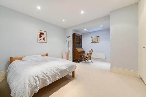 31 Ravensdon Street, London, SE11 4AQ