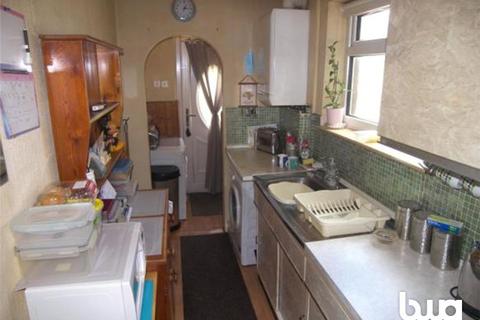 51 Broadstone Way, Bradford, BD4 9RX