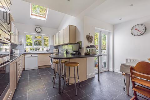 17 Whitehall Road, Bromley, BR2 9SG