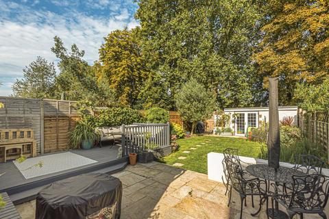 17 Whitehall Road, Bromley, BR2 9SG