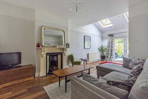 17 Whitehall Road, Bromley, BR2 9SG