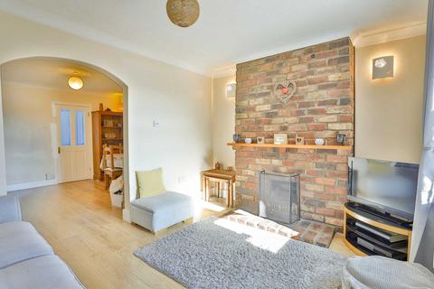 7 Avenue Terrace, Stonehouse, GL10 3RE