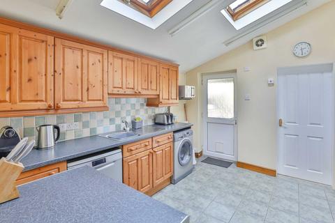 7 Avenue Terrace, Stonehouse, GL10 3RE