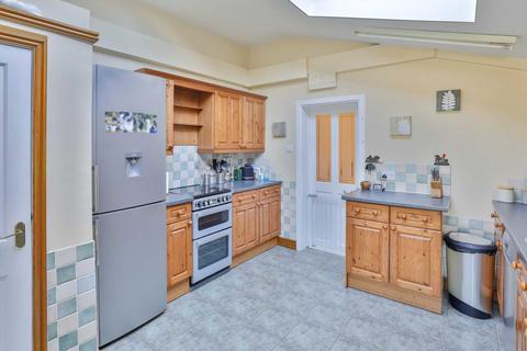 7 Avenue Terrace, Stonehouse, GL10 3RE