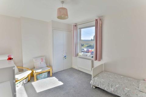 7 Avenue Terrace, Stonehouse, GL10 3RE