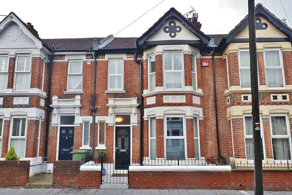 Winter Road, Southsea 3 bed terraced house £325,000