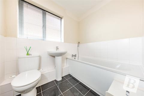 63 Academy Drive, Basildon, SS15 6GQ