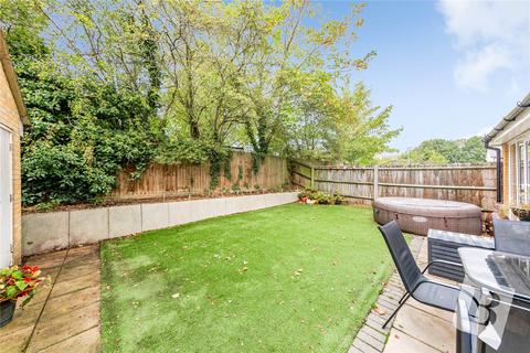 63 Academy Drive, Basildon, SS15 6GQ