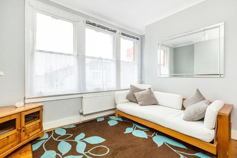 191a Replingham Road, London, SW18 5LY