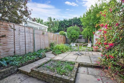 15 Kings Road, Sutton, SM2 6DG