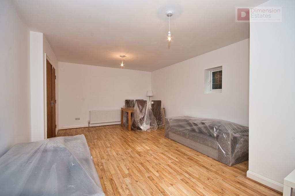 Sharon Gardens, Victoria Park, Well Street, Hackney, London, E9 3 bed