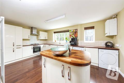 4 bedroom detached house for sale - Mimosa Close, Langdon Hills, Basildon, Essex, SS16