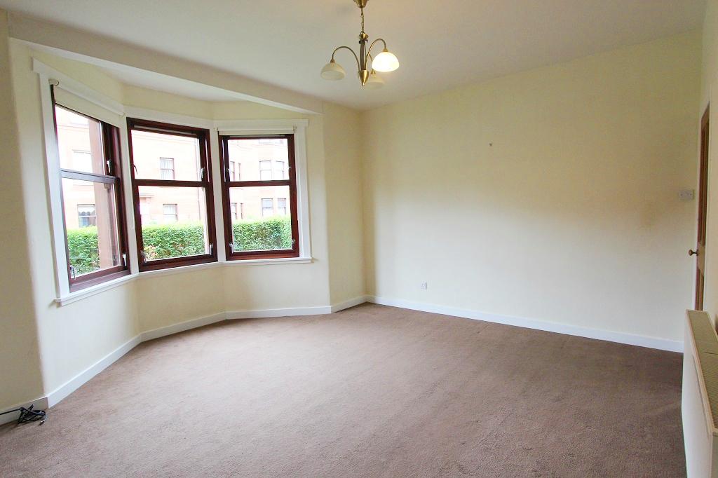 Ruel Street, Glasgow G44 2 bed ground floor flat £115,000