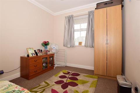 14 Catherine Way, Broadstairs, CT10 1BW