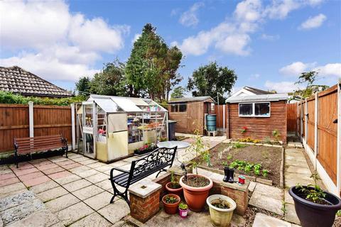 14 Catherine Way, Broadstairs, CT10 1BW