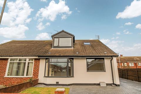 18 Dereham Close, Seaton Sluice, Whitley Bay, NE26 4BT