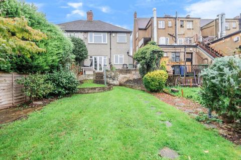8 Addington Road, West Wickham, BR4 9BS