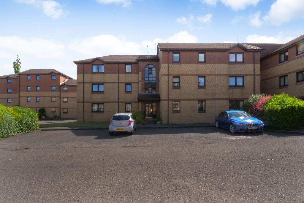 Lochfield Road, Paisley 3 bed flat for sale £110,000