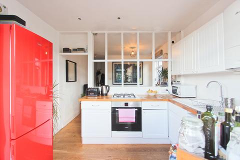 53a Victoria Avenue, London, E6 1EX