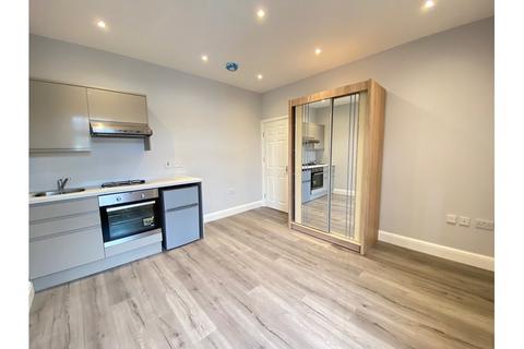 Studio to rent, Buchanan Gardens, Kensal Rise / Kensal Green NW10