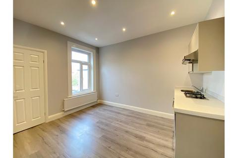 Studio to rent, Buchanan Gardens, Kensal Rise / Kensal Green NW10