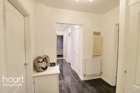 8 Wedmore Avenue, Ilford, IG5 0XF