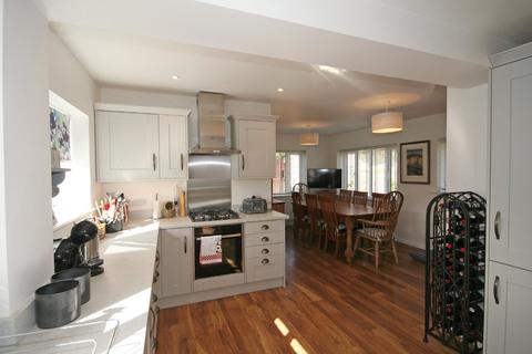 1 Downview Road, Petworth, GU28 0EU