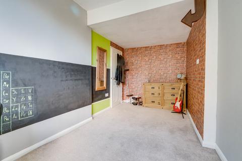6 Alma Row, Whiston, Rotherham, S60 4HT