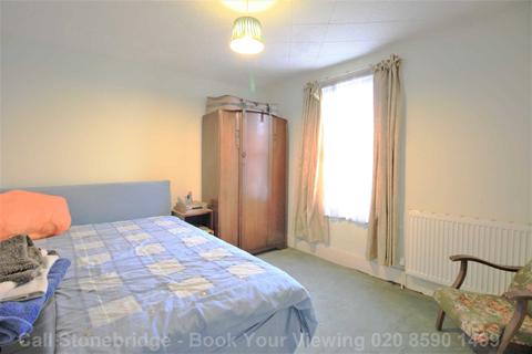 77 Second Avenue, London, E12 6EN