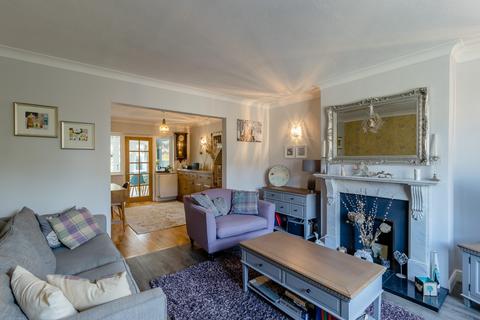 24 Beechwood Close, Amersham, HP6 6QU