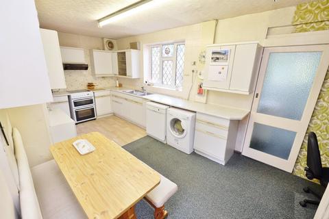 232 Amherst Drive, Orpington, BR5 2HW
